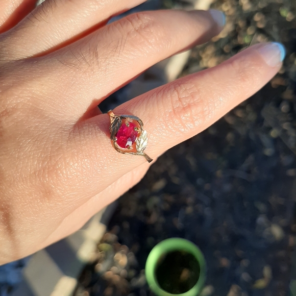 Ring - Picture 2 of 15